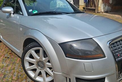 Audi TT 228.000 km 10.900 &euro; Chemnitz 09120
