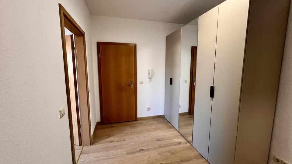 Etagenwohnung Chemnitz Markersdorf - 2 Zimmer, 55 m&sup2;, 300&euro; | Angebot:26624038