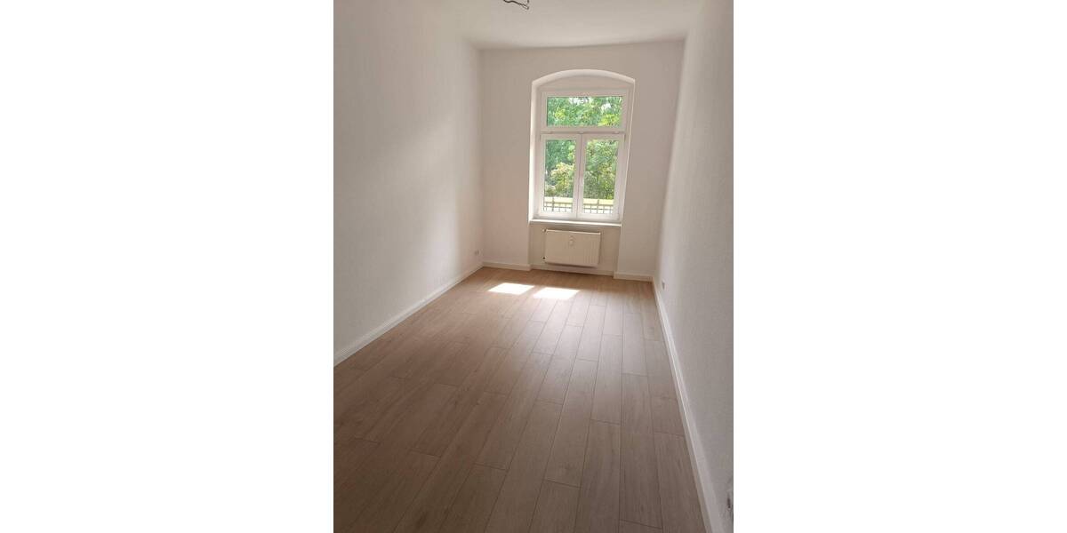 Zimmer Chemnitz Bernsdorf - 2 Zimmer, 55 m&sup2;, 295&euro; | Angebot:26291335
