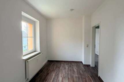 Wohnung Bernsdorf - 3 Zimmer, 64 m&sup2;, 349&euro; | Angebot:26870863