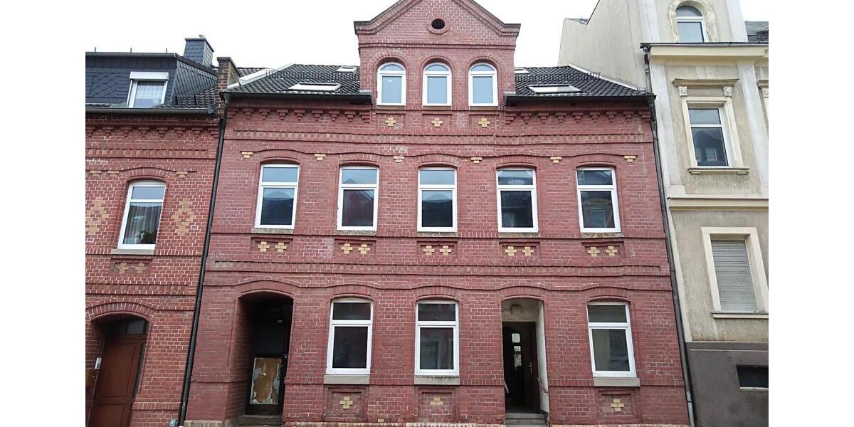 Renovierungsbedürftiges Haus in 09337 Hohenstein-Ernstthal 10 zimmer