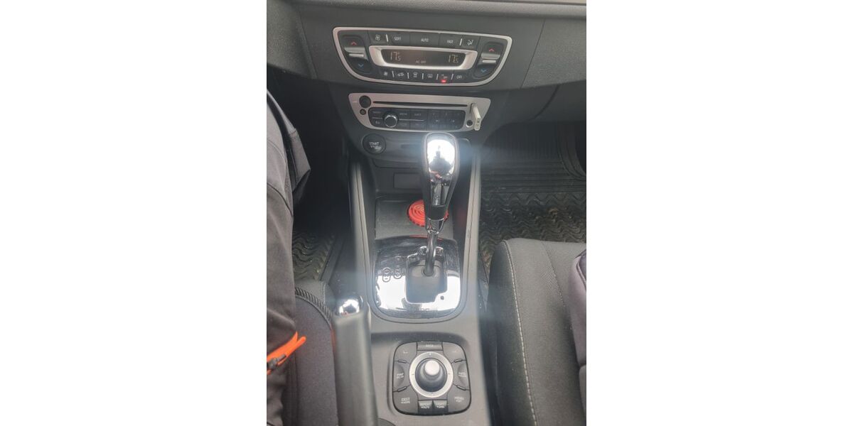 Renault Megane 60.100 km 6.000 &euro; Annaberg-Buchholz 09456