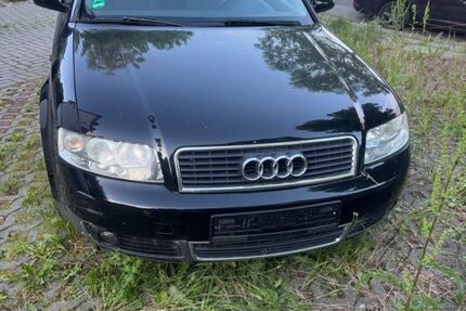 Audi A4 276.000 km 1.990 &euro; Chemnitz 09131