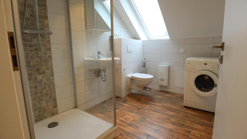 Mehrfamilienhaus, Gaststätte und Gewerbeobjekt in Chemnitz – Borna-Heinersdorf zimmer