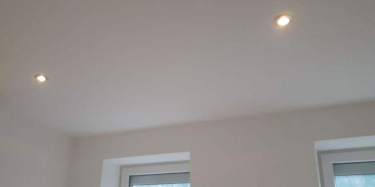 NEU SANIERT! 3R-Wohnung mit Stellplatz 80 m² (EBK) ***Vermieter-Bonus 2 Kaltmieten geschenkt*** 3 zimmer