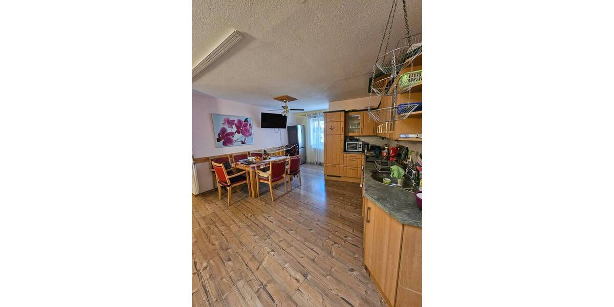 Renoviertes Zimmer in Senioren- Wohngruppe in Hartha zu vermieten! zimmer