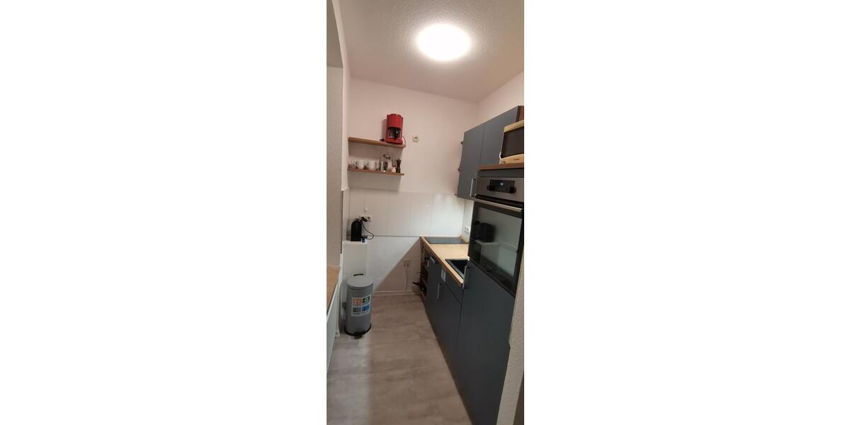 Etagenwohnung Chemnitz Kapellenberg - 1 Zimmer, 30 m&sup2;, 500&euro; | Angebot:26253217