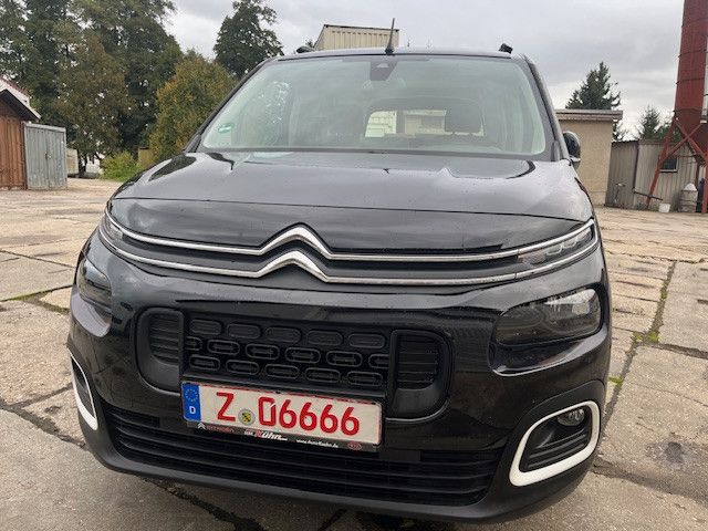 Citroen Berlingo 98.500 km 13.700 € Gersdorf 09355