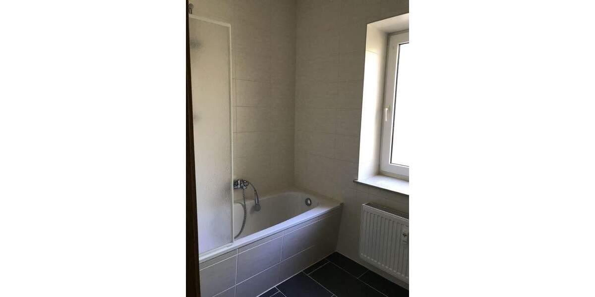 Etagenwohnung Chemnitz Altchemnitz - 4 Zimmer, 90 m&sup2;, 485&euro; | Angebot:26305725