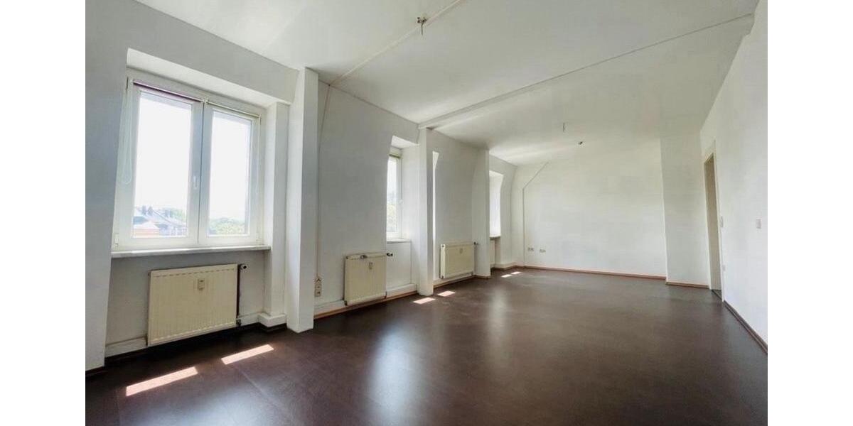 Dachgeschoßwohnung Chemnitz Helbersdorf - 3 Zimmer, 86 m&sup2;, 490&euro; | Angebot:25904955