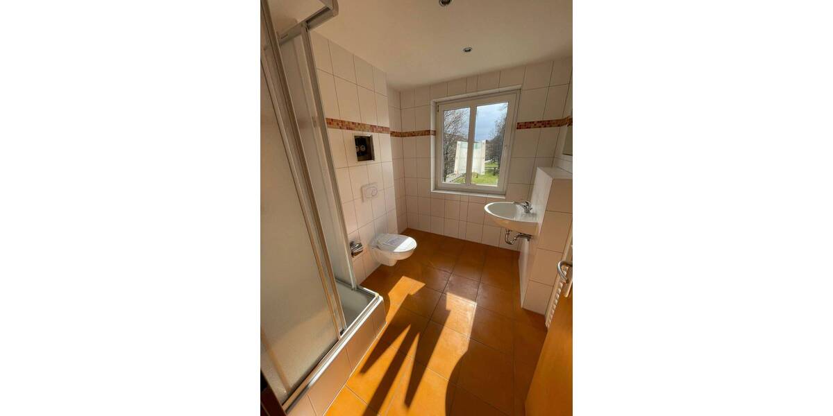 Zimmer Chemnitz Lutherviertel - 1 Zimmer, 28 m&sup2;, 170&euro; | Angebot:25970872