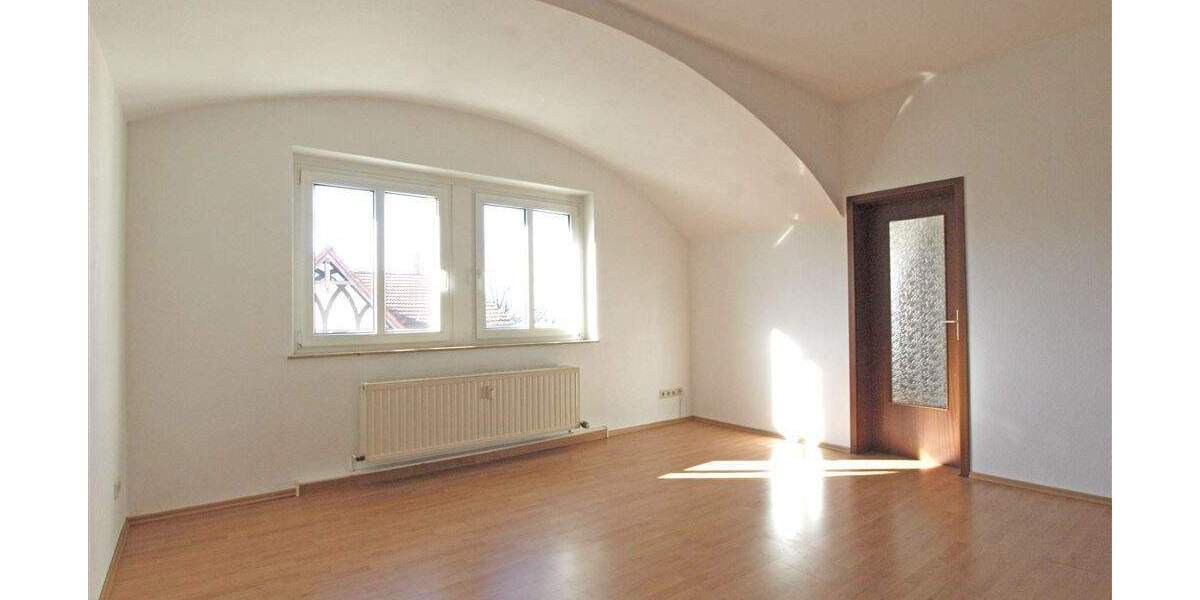 Etagenwohnung Frankenberg - 2 Zimmer, 81 m&sup2;, 65.900&euro; | Angebot:25689474