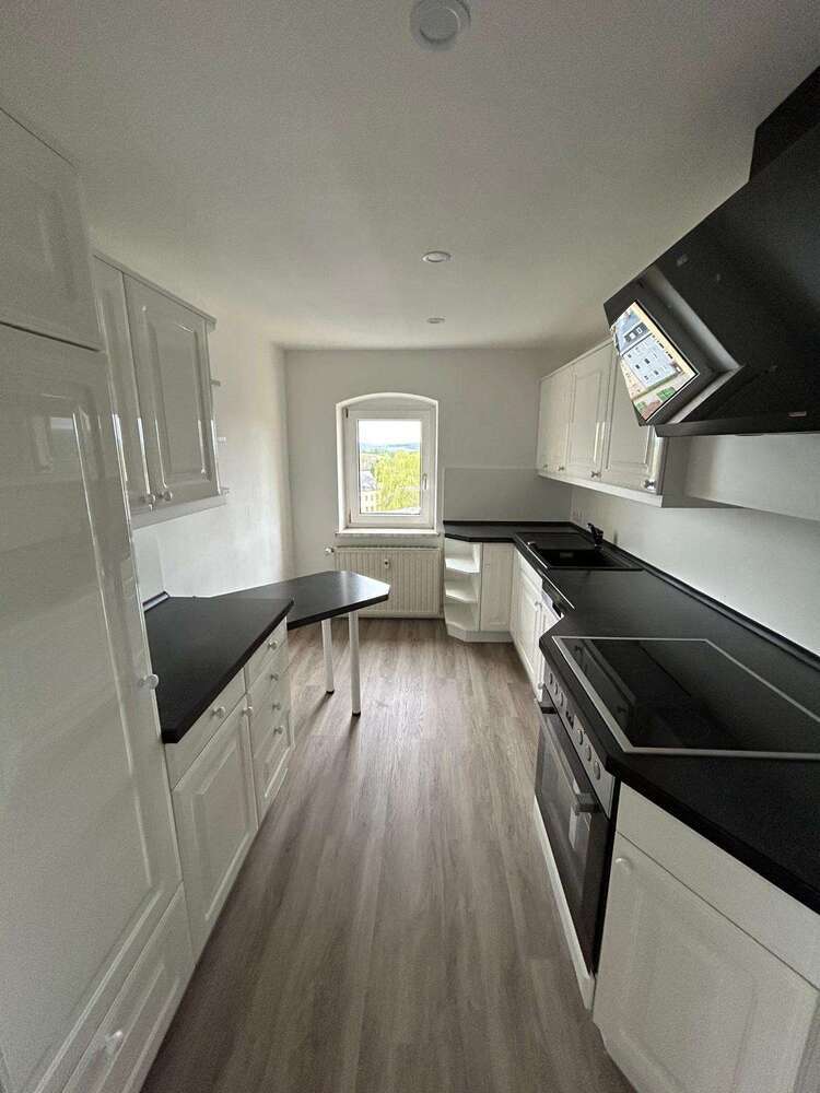 Wohnung zum Mieten in Hohenstein-Ernstthal 832 € 128 m²