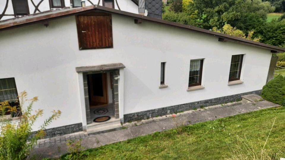 Einfamilienhaus Zwönitz - 4 Zimmer, 90 m&sup2;, 140.000&euro; | Angebot:25475864