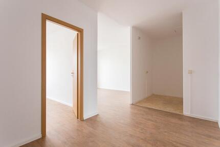 Wohnung Chemnitz Klaffenbach - 4 Zimmer, 69 m&sup2;, 351&euro; | Angebot:21481514