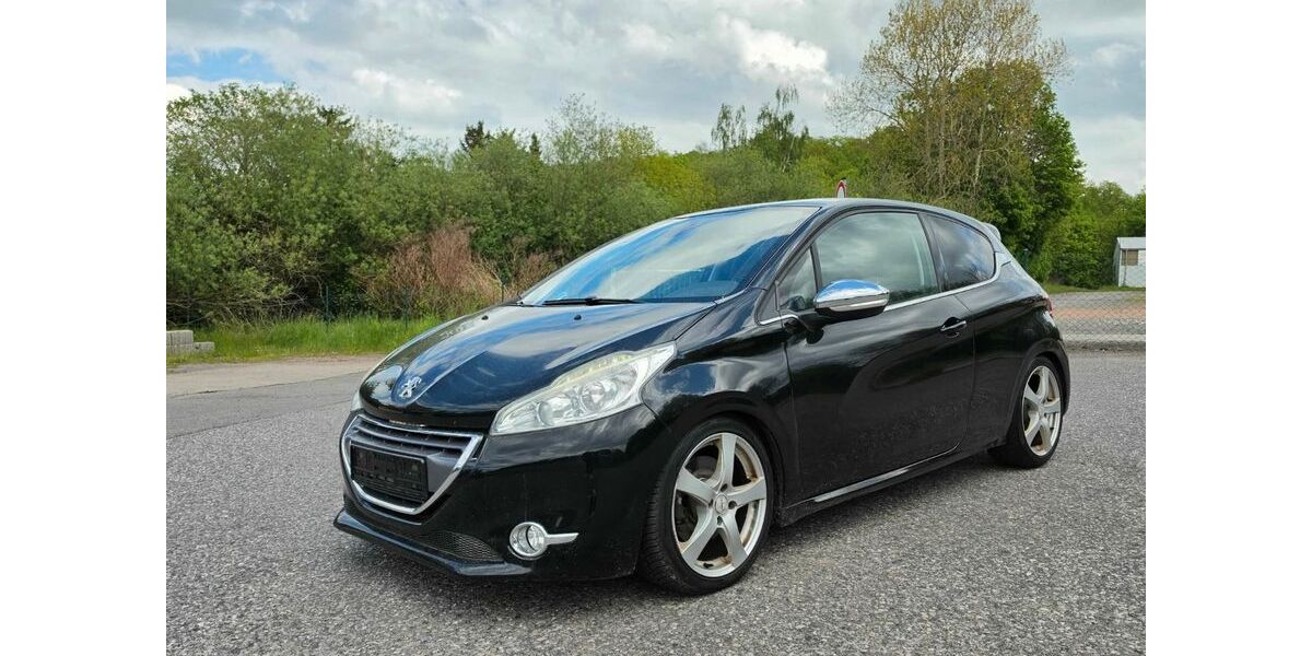 Peugeot 208 120.000 km 4.490 &euro; Frankenberg 09669