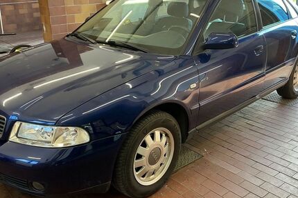 Audi A4 120.132 km 4.950 &euro; Limbach-Oberfrohna 09212