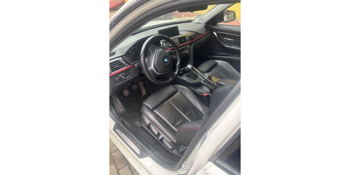 BMW 320 215.709 km 8.500 &euro; Amtsberg 09439