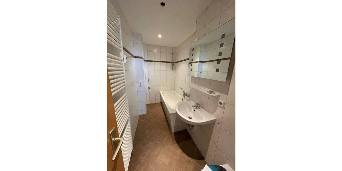 Etagenwohnung Chemnitz Lutherviertel - 2 Zimmer, 46 m&sup2;, 315&euro; | Angebot:26862799