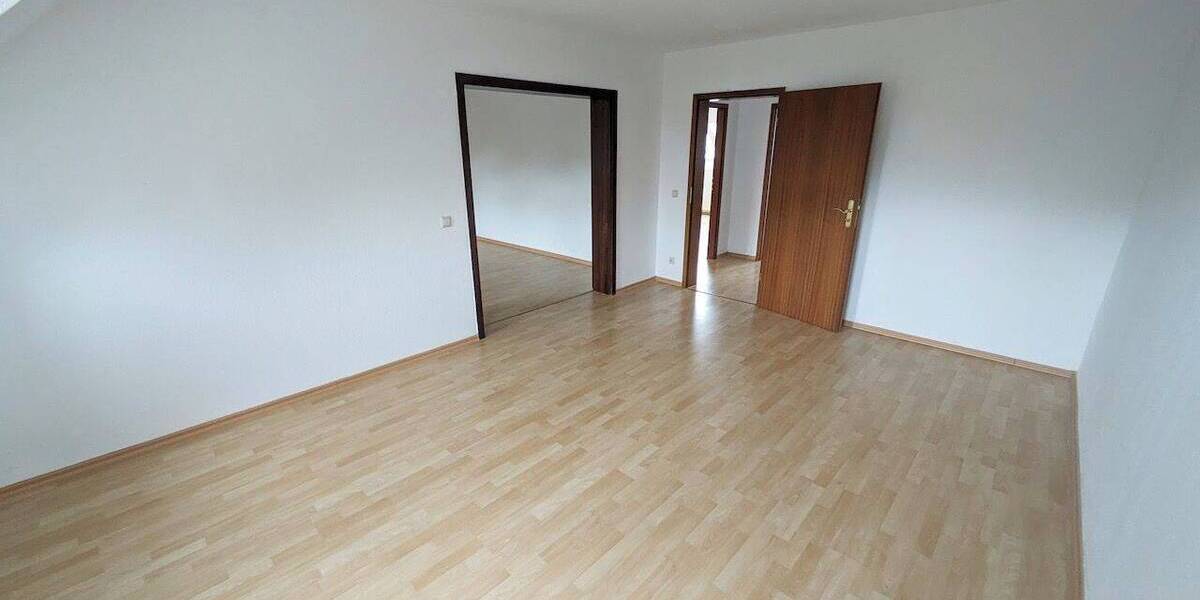 Etagenwohnung Chemnitz Sonnenberg - 3 Zimmer, 74 m&sup2;, 350&euro; | Angebot:26768114