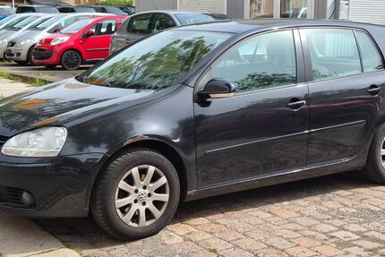 VW Golf 330.600 km 590 &euro; Chemnitz 09120