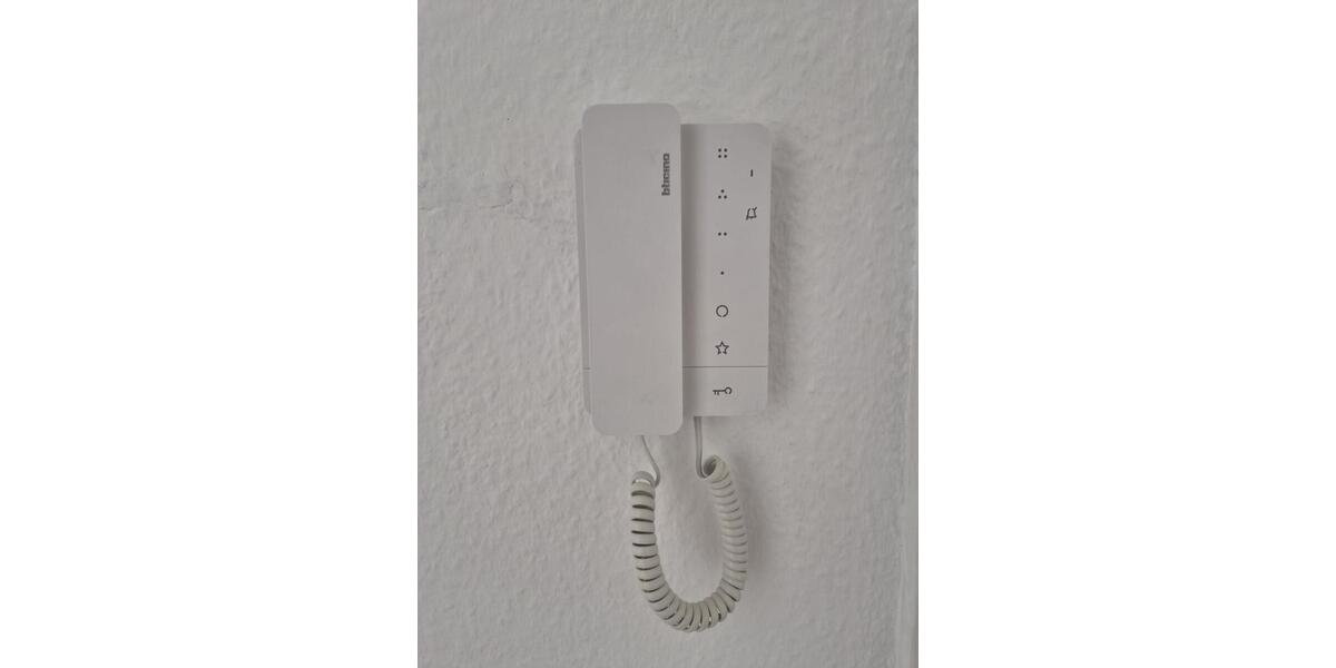 Grüne Aussichten inklusive! Helle 2-Zimmer-Wohnung mit Balkon - Etagenwohnung Chemnitz Ebersdorf | Angebot:27023731