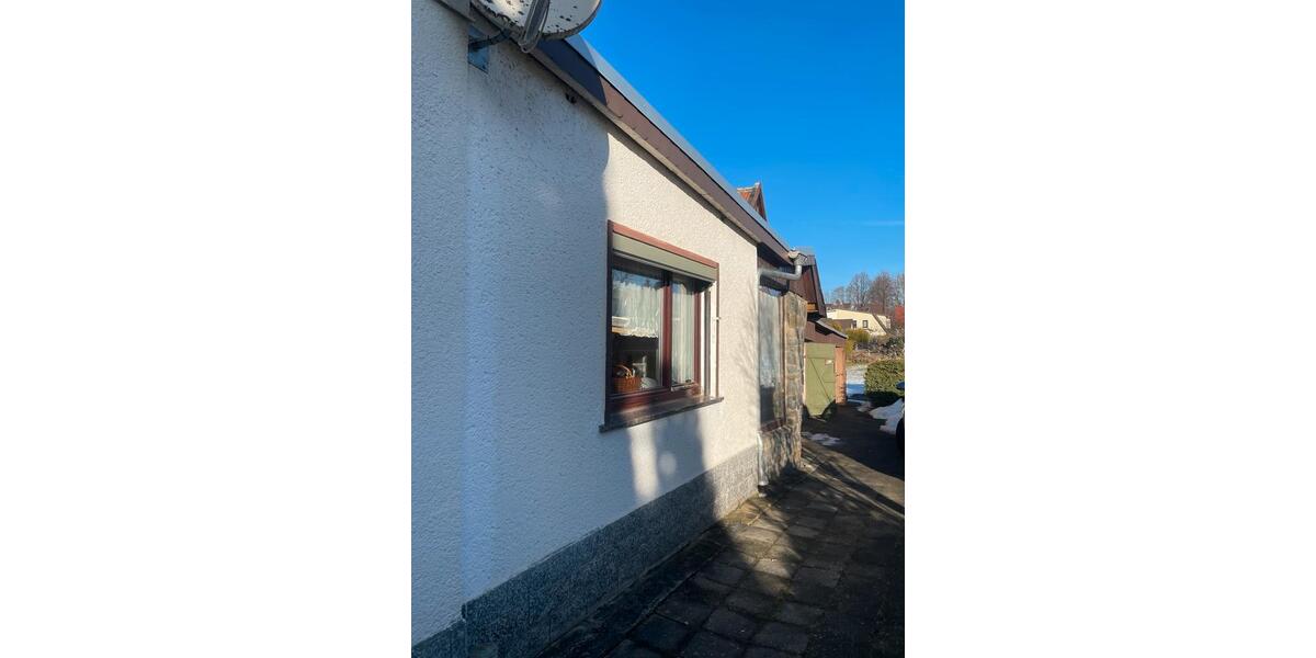 Doppelhaushälfte in ruhiger Lage – viel Platz & Potenzial! 4 zimmer