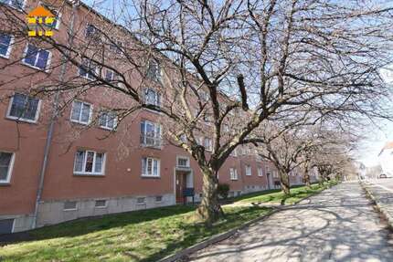 Wohnung zum Kaufen in Chemnitz 75.000 € 67.16 m²