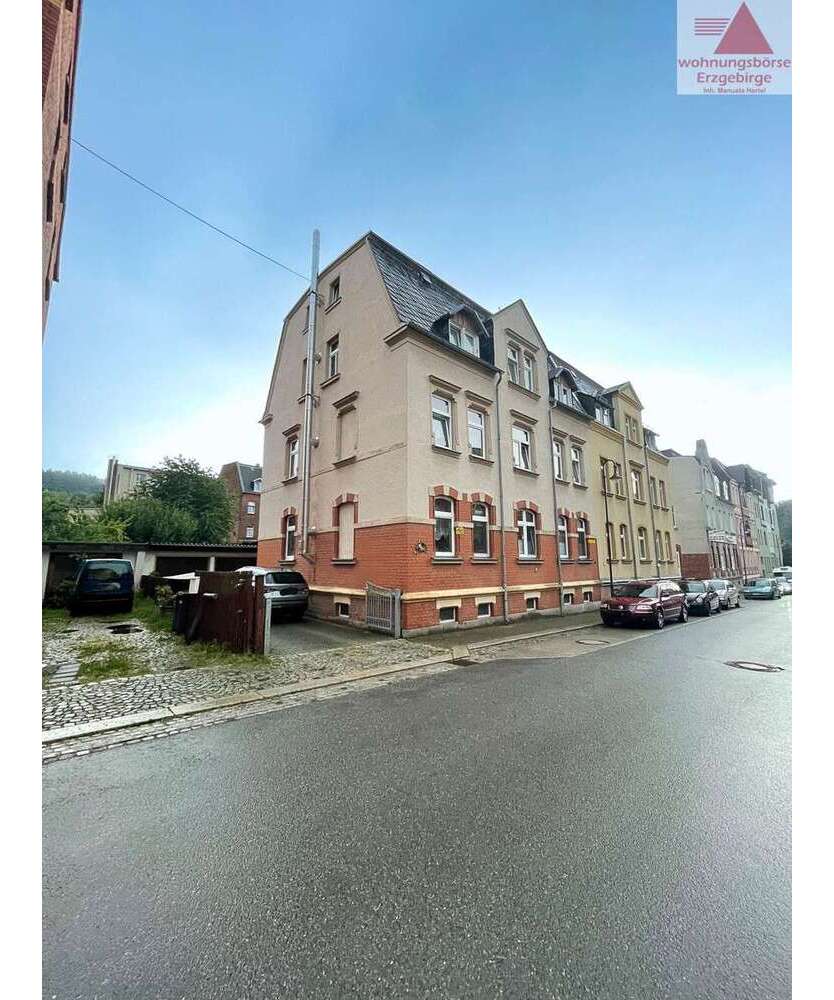 Haus zum Kaufen in Lößnitz 160.000 € 230 m²