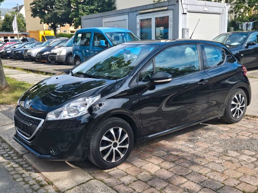Peugeot 208 95.300 km 2.990 € Chemnitz 09120