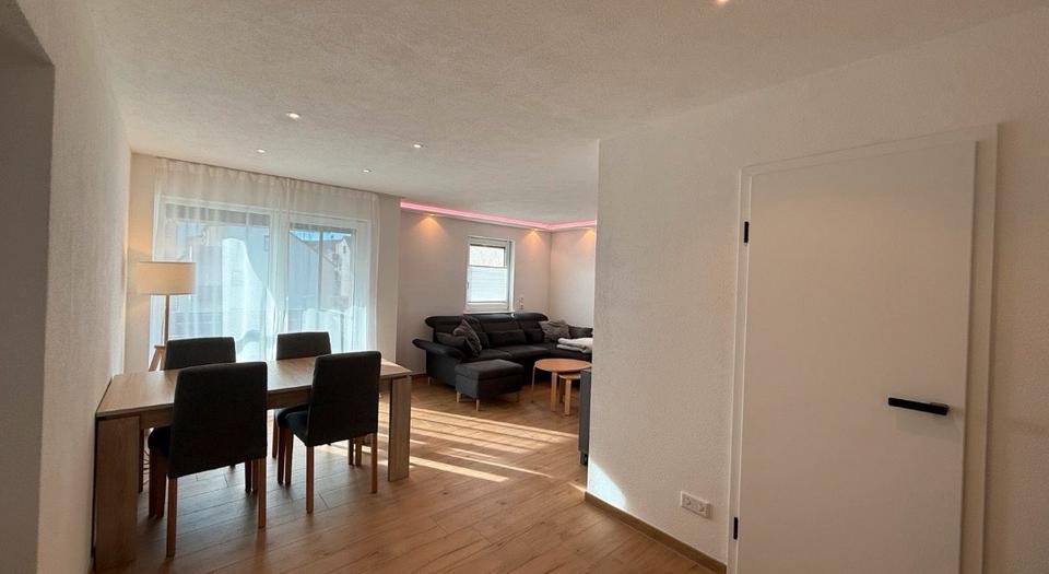 Etagenwohnung Oelsnitz (Erzgebirge) - 3 Zimmer, 68 m&sup2;, 670&euro; | Angebot:26160914