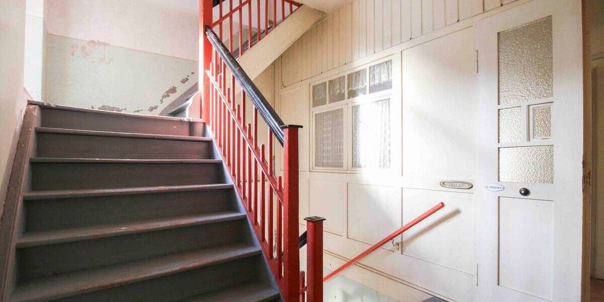 Reihenmittelhaus Hainichen - 8 Zimmer, 207 m&sup2;, 55.000&euro; | Angebot:26189495