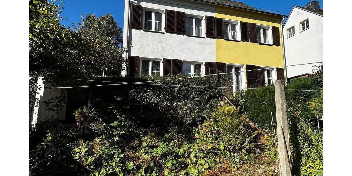 Wenn nicht jetzt, wann dann ? Doppelhaushälfte in gepflegter Wohnlage 4 zimmer