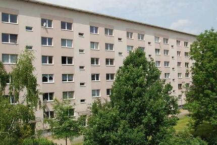 3-Raum-Wohnung mit guter Verkehrsanbindung zimmer