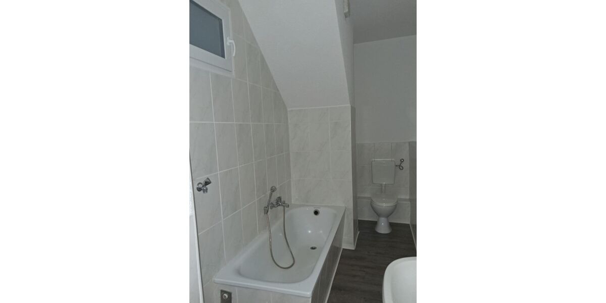 3-RAUMWOHNUNG - ZENTRAL -MITTEN IN WITTGENSDORFChemnitz - Etagenwohnung Chemnitz Wittgensdorf | Angebot:26357993