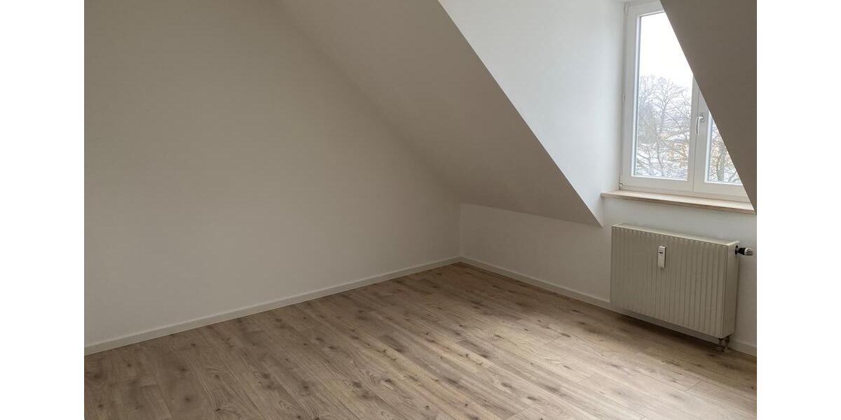 Dachgeschoßwohnung Chemnitz Euba - 2 Zimmer, 49 m&sup2;, 300&euro; | Angebot:26263476