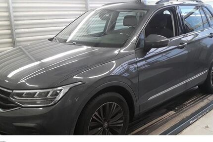 VW Tiguan 74.868 km 28.450 &euro; Bernsdorf 09337