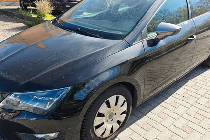 Seat Leon 154.444 km 7.490 &euro; Chemnitz 09114