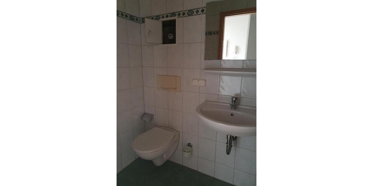 Etagenwohnung Chemnitz Ebersdorf - 1 Zimmer, 41 m&sup2;, 300&euro; | Angebot:24926302