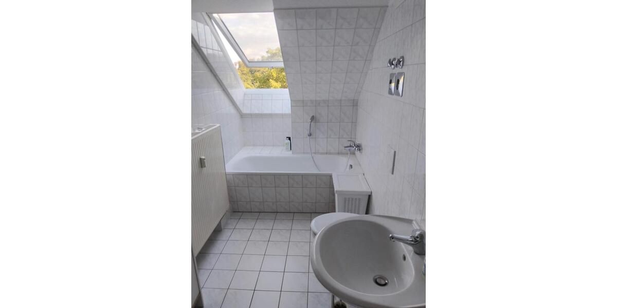 Dachgeschoßwohnung Penig - 5.5 Zimmer, 121 m&sup2;, 830&euro; | Angebot:26033286