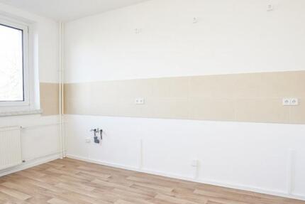 Wohnung Chemnitz Adelsberg - 2 Zimmer, 71 m&sup2;, 484&euro; | Angebot:26442347