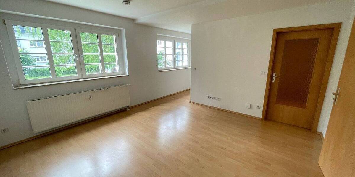 Etagenwohnung Chemnitz Lutherviertel - 1 Zimmer, 40 m&sup2;, 270&euro; | Angebot:26910505
