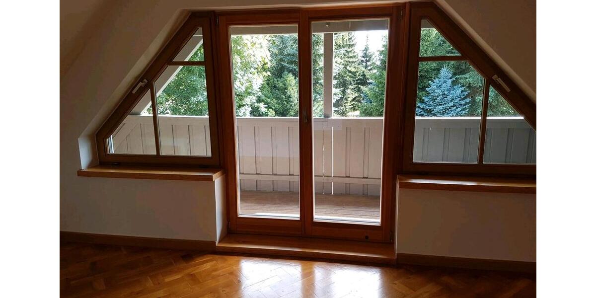 Dachgeschoßwohnung Chemnitz Adelsberg - 2 Zimmer, 80 m&sup2;, 600&euro; | Angebot:26656208