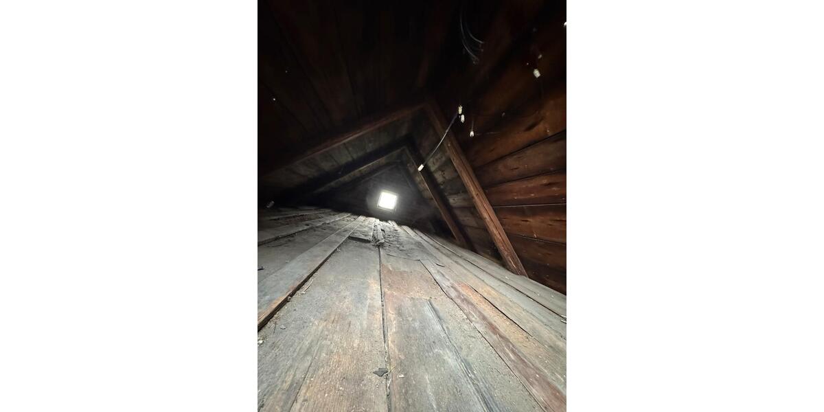 Einfamilienhaus Hohenstein-Ernstthal Ernstthal - 10 Zimmer, 140 m&sup2;, 63.000&euro; | Angebot:27280342