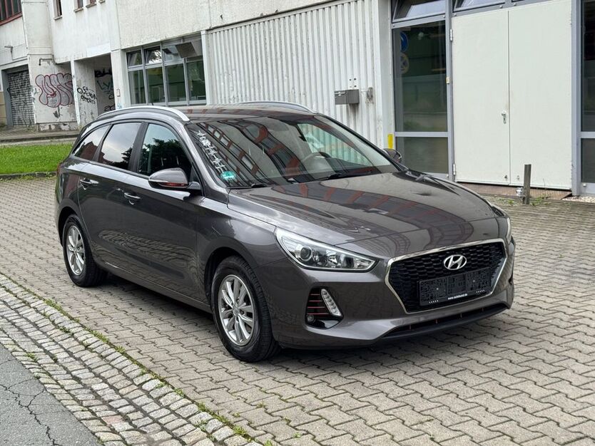 Hyundai i30 120.000 km 6.999 € Chemnitz 09120