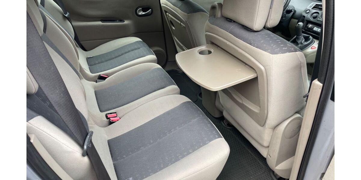 Renault Scenic 148.372 km 1.999 &euro; Chemnitz 09120