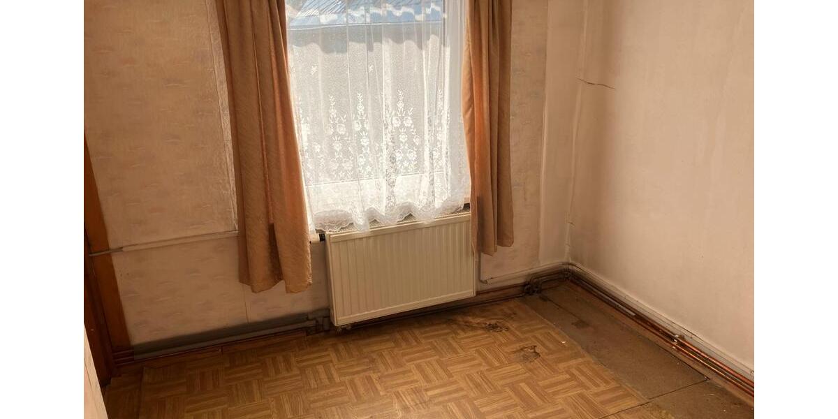 Reihenhaus Wildenfels - 2 Zimmer, 93 m&sup2;, 48.000&euro; | Angebot:26812671