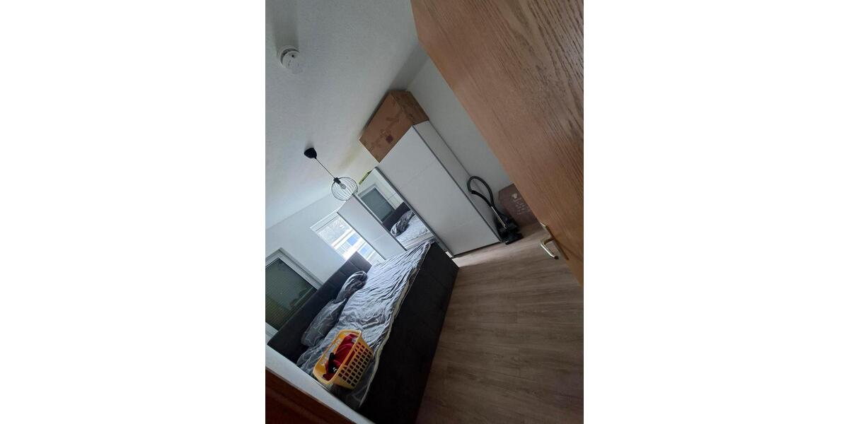 Etagenwohnung Chemnitz Borna-Heinersdorf - 3 Zimmer, 65 m&sup2;, 555&euro; | Angebot:26295514