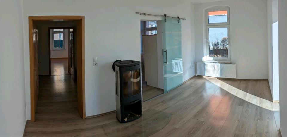 Erdgeschoßwohnung Chemnitz Altchemnitz - 3.5 Zimmer, 94 m&sup2;, 720&euro; | Angebot:26235570