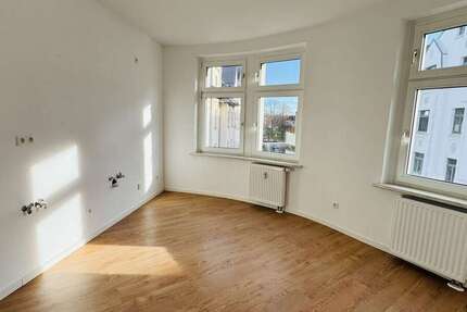 Wohnung zum Mieten in Chemnitz 252 € 31.55 m² 1 zimmer